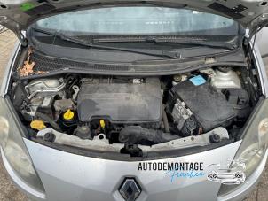 Gebruikte Gasklephuis Renault Twingo II (CN) 1.2 16V Prijs op aanvraag aangeboden door Franken Autodemontage B.V.