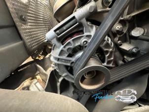 Gebruikte Dynamo Mercedes C (W203) 3.0 C-280 V6 24V Prijs op aanvraag aangeboden door Franken Autodemontage B.V.