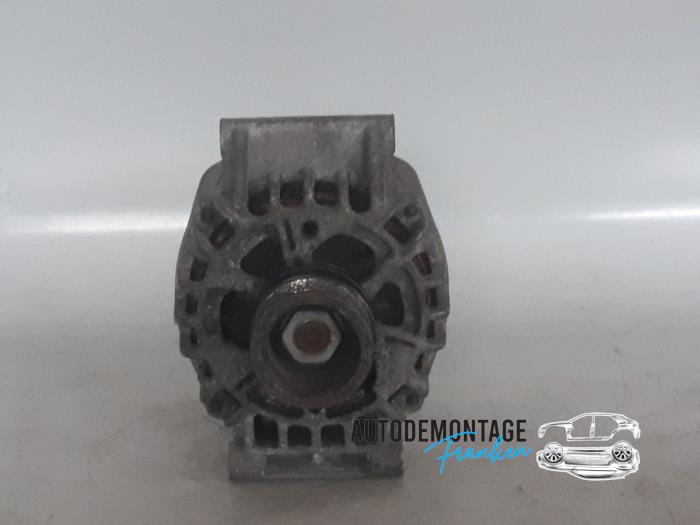 Gebruikte Dynamo Renault Clio II (BB/CB) 1.4 16V Prijs € 35,00 Margeregeling aangeboden door Franken Autodemontage B.V.
