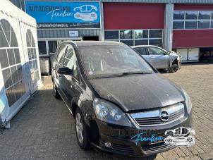 Gebruikte Benzinepomp Opel Zafira (M75) 2.2 16V Direct Ecotec Prijs op aanvraag aangeboden door Franken Autodemontage B.V.
