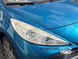 Gebruikte Rechter Koplamp Peugeot 207/207+ (WA/WC/WM) 1.6 16V GT THP Prijs op aanvraag aangeboden door Franken Autodemontage B.V.