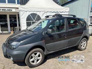 Gebruikte Homokineetas links-voor Renault Scénic I (JA) 2.0 16V RX4 Prijs op aanvraag aangeboden door Franken Autodemontage B.V.