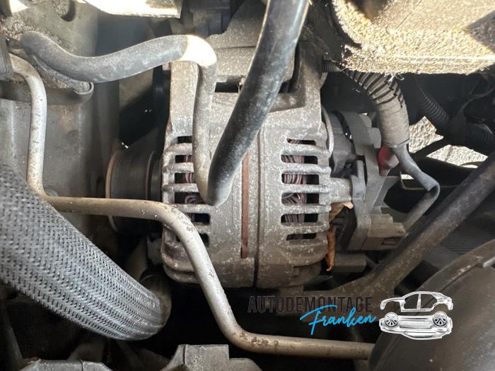 Gebruikte Dynamo Renault Modus/Grand Modus (JP) 1.6 16V Prijs op aanvraag aangeboden door Franken Autodemontage B.V.