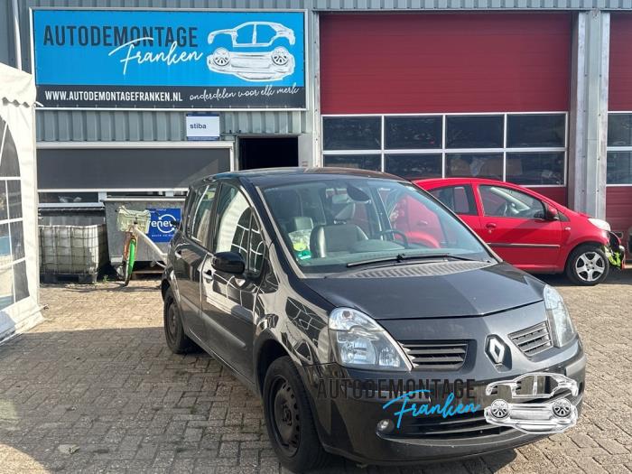 Gebruikte Servopomp Renault Modus/Grand Modus (JP) 1.6 16V Prijs op aanvraag aangeboden door Franken Autodemontage B.V.