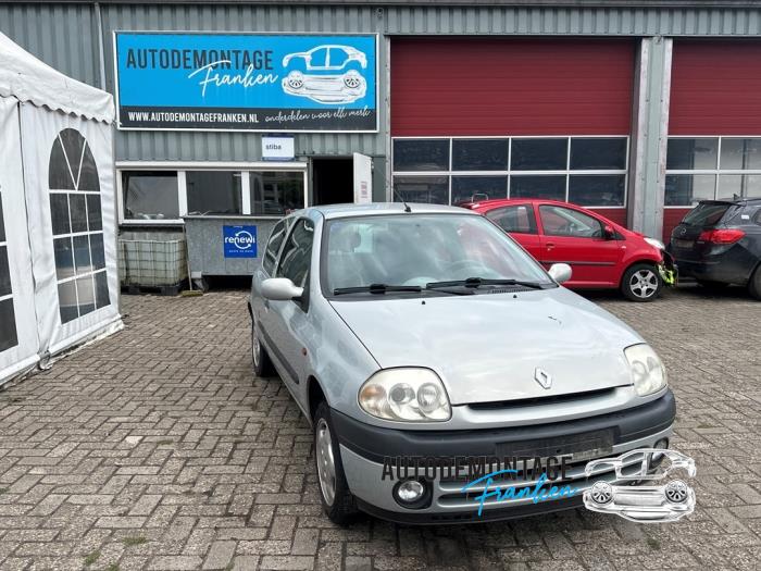 Gebruikte Versnellingsbak Renault Clio II (BB/CB) 1.2 Prijs op aanvraag aangeboden door Franken Autodemontage B.V.