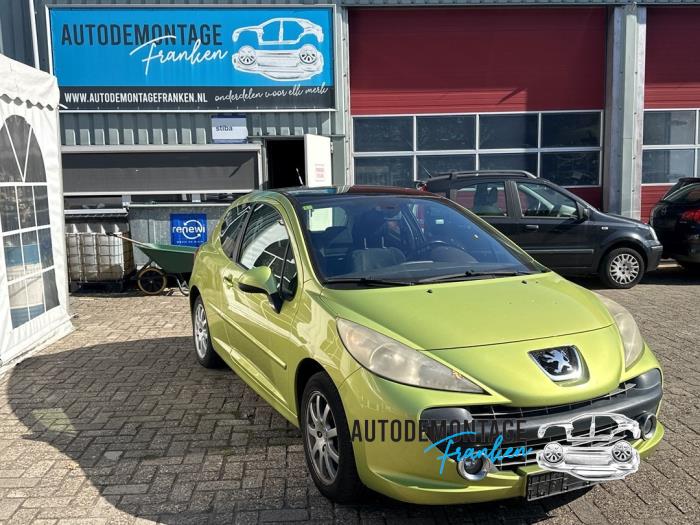 Schokdemper rechts-achter van een Peugeot 207/207+ (WA/WC/WM) 1.4 16V 2006