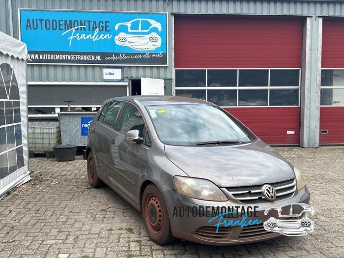 Gebruikte Stuurpomp Volkswagen Golf Plus (5M1/1KP) 1.9 TDI 105 Prijs op aanvraag aangeboden door Franken Autodemontage B.V.
