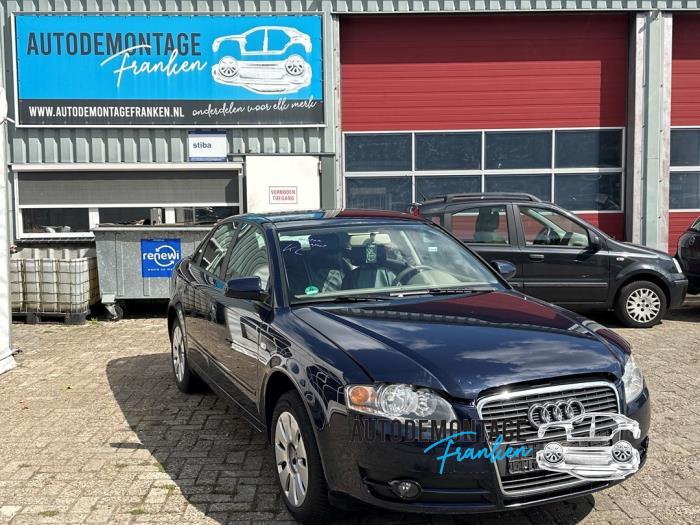 Gebruikte Benzinepomp Audi A4 (B7) 2.0 20V Prijs op aanvraag aangeboden door Franken Autodemontage B.V.