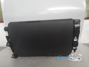 Gebruikte Dashboardkastje Nissan NV 400 (M9J) 2.3 dCi 135 16V Prijs € 100,00 Margeregeling aangeboden door Franken Autodemontage B.V.