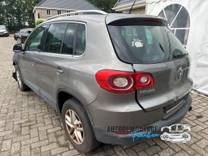 Gebruikte Aandrijfas links-achter Volkswagen Tiguan (5N1/2) 2.0 TDI 16V 4Motion Prijs op aanvraag aangeboden door Franken Autodemontage B.V.