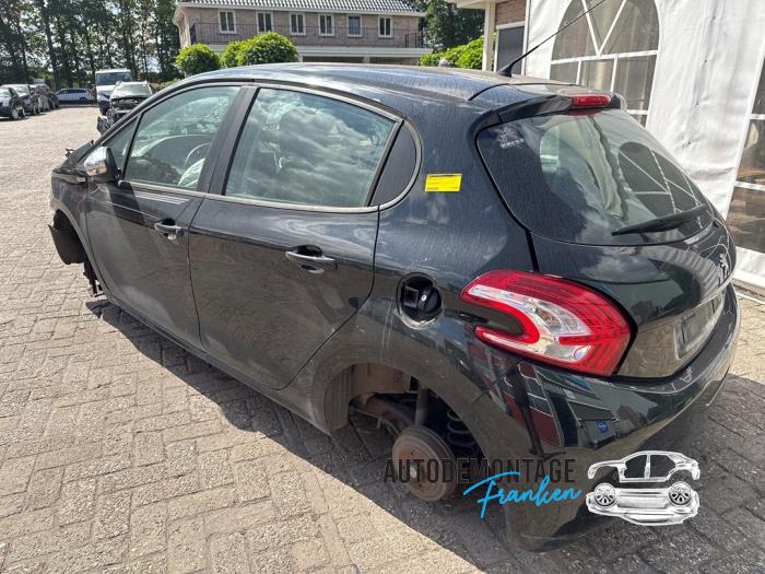 Benzinepomp Peugeot 208 I (CA/CC/CK/CL), 2012 / 2019 1.2 Vti 12V PureTech 82, Hatchback, Benzine, 1.199cc, 60kW (82pk), FWD, EB2F; HMZ, 2012-03 / 2019-12, CAHMZ; CCHMZ (Gebruikt)