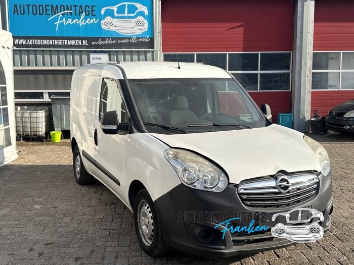 Subframe van een Opel Combo 1.3 CDTI 16V ecoFlex 2012