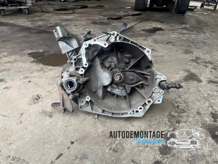 Gebruikte Versnellingsbak Peugeot 307 CC (3B) 1.6 16V Prijs op aanvraag aangeboden door Franken Autodemontage B.V.