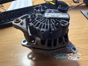 Gebruikte Dynamo Nissan Micra C+C (K12) 1.4 16V Prijs € 35,00 Margeregeling aangeboden door Franken Autodemontage B.V.