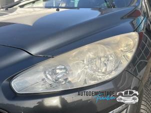 Gebruikte Linker Koplamp Peugeot 308 SW (4E/H) 1.6 VTI 16V Prijs op aanvraag aangeboden door Franken Autodemontage B.V.