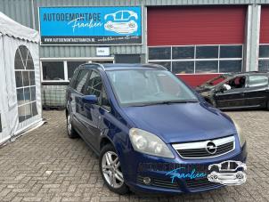 Gebruikte Benzinepomp Opel Zafira (M75) 2.2 16V Direct Ecotec Prijs op aanvraag aangeboden door Franken Autodemontage B.V.