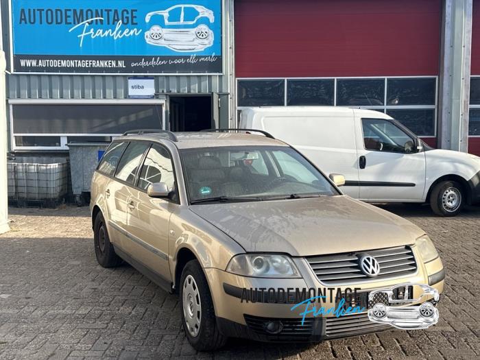 Gebruikte Benzinepomp Volkswagen Passat Variant (3B6) 2.0 Prijs op aanvraag aangeboden door Franken Autodemontage B.V.