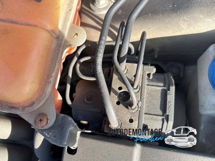 Gebruikte ABS Pomp Volkswagen Passat Variant (3B6) 2.0 Prijs op aanvraag aangeboden door Franken Autodemontage B.V.