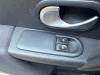 Renault Clio III (BR/CR) 1.6 16V Elektrisch Raam Schakelaar