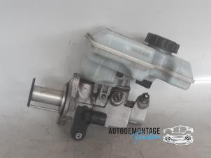 Gebruikte Hoofdremcilinder Volkswagen Golf VII (AUA) 1.6 TDI 16V Prijs € 35,00 Margeregeling aangeboden door Franken Autodemontage B.V.