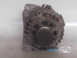 Gebruikte Alternator Volkswagen Passat (3B3) 1.9 TDI 130 Prijs € 45,00 Margeregeling aangeboden door Franken Autodemontage B.V.