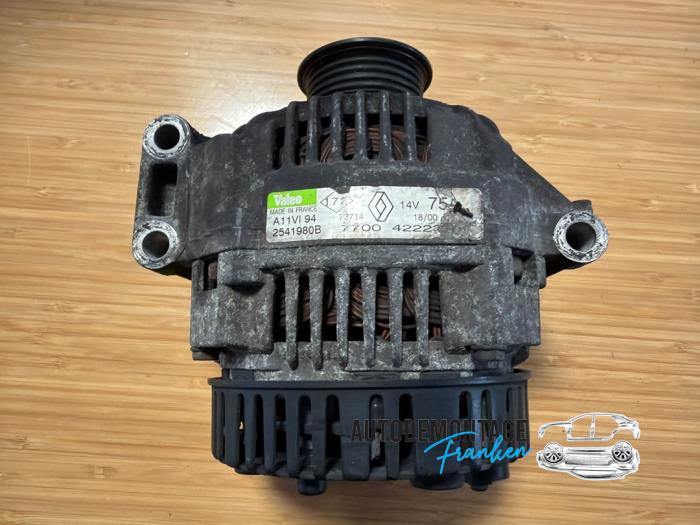Gebruikte Dynamo Renault Clio II (BB/CB) 1.4 16V Si Prijs € 35,00 Margeregeling aangeboden door Franken Autodemontage B.V.