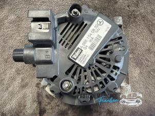 Gebruikte Dynamo Mercedes B (W245) 1.7 B-170 16V Prijs € 50,00 Margeregeling aangeboden door Franken Autodemontage B.V.