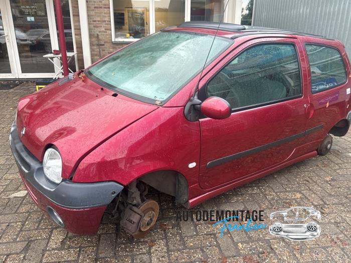 Gebruikte Aandrijfas links-voor Renault Twingo (C06) 1.2 Prijs op aanvraag aangeboden door Franken Autodemontage B.V.