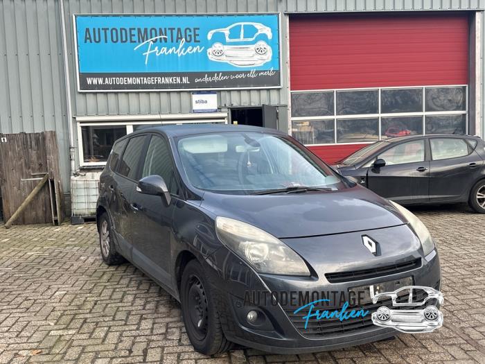 Gebruikte Subframe Renault Grand Scénic III (JZ) 2.0 16V CVT Prijs op aanvraag aangeboden door Franken Autodemontage B.V.