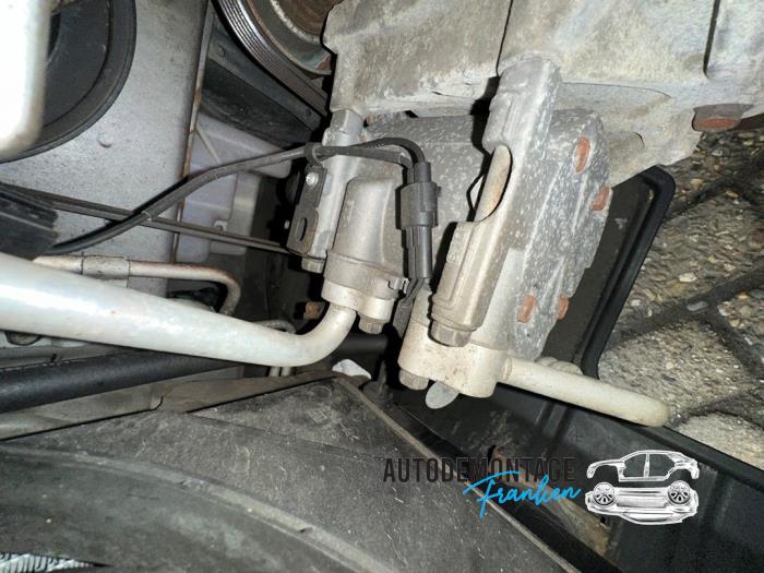 Gebruikte Aircopomp Mitsubishi Outlander (CU) 2.0 16V 4x2 Prijs op aanvraag aangeboden door Franken Autodemontage B.V.