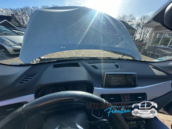 Gebruikte Head-up display BMW X1 (F48) xDrive 18d 2.0 16V Prijs op aanvraag aangeboden door Franken Autodemontage B.V.