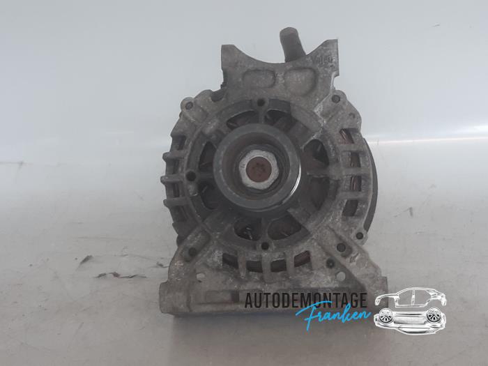 Gebruikte Dynamo Mercedes B (W245) 1.5 B-150 16V Prijs € 50,00 Margeregeling aangeboden door Franken Autodemontage B.V.