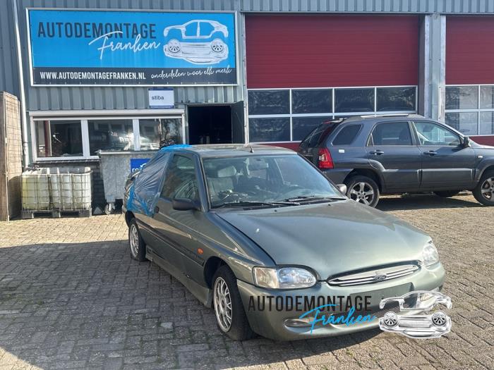 Gebruikte Subframe Ford Escort 6 (AAL/ABL) 1.6 16V Prijs op aanvraag aangeboden door Franken Autodemontage B.V.