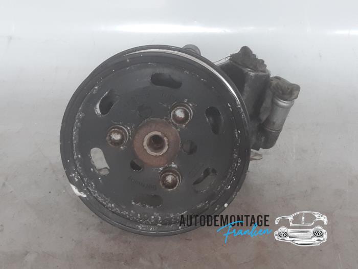 Gebruikte Servopomp Audi A6 Avant (C6) 2.0 T FSI 16V Prijs € 50,00 Margeregeling aangeboden door Franken Autodemontage B.V.