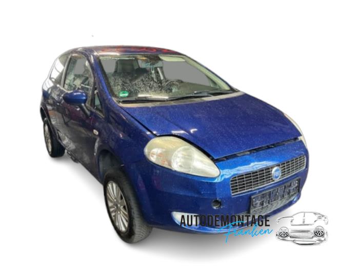 Gebruikte Subframe Fiat Grande Punto (199) 1.4 16V Prijs op aanvraag aangeboden door Franken Autodemontage B.V.