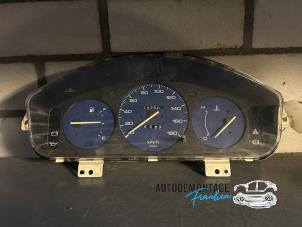 Gebruikte Tellerklok Mazda 121 (DB) 1.3i GL,GLX,Top 16V Prijs € 20,00 Margeregeling aangeboden door Franken Autodemontage B.V.