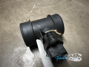 Gebruikte Luchtmassameter Opel Corsa C (F08/68) 1.2 16V Prijs € 20,00 Margeregeling aangeboden door Franken Autodemontage B.V.