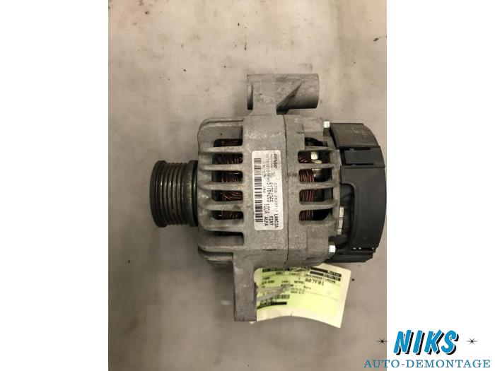 Dynamo van een Alfa Romeo 159 Sportwagon (939BX) 1.9 JTDm 16V 2007