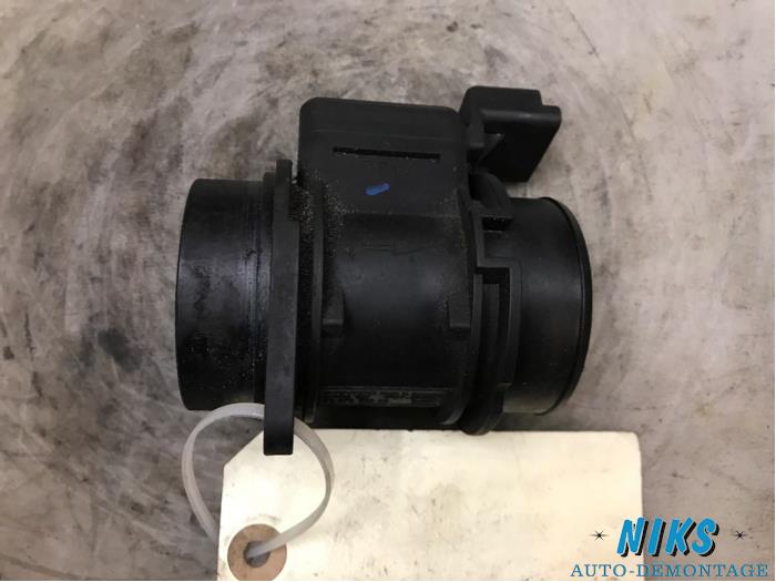 Gebruikte Luchtweger Ford Fiesta 5 (JD/JH) 1.4 TDCi Prijs op aanvraag aangeboden door Niks autodemontage