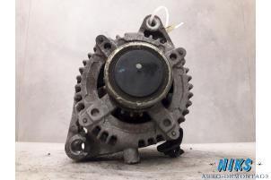 Gebruikte Dynamo Toyota Corolla Verso (E12) 2.0 D-4D 16V 90 Prijs op aanvraag aangeboden door Niks autodemontage