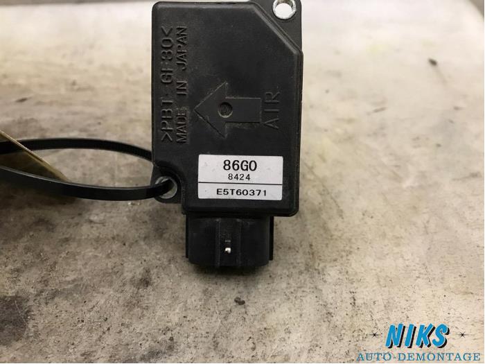 Luchtweger van een Opel Agila (B) 1.0 12V 2008