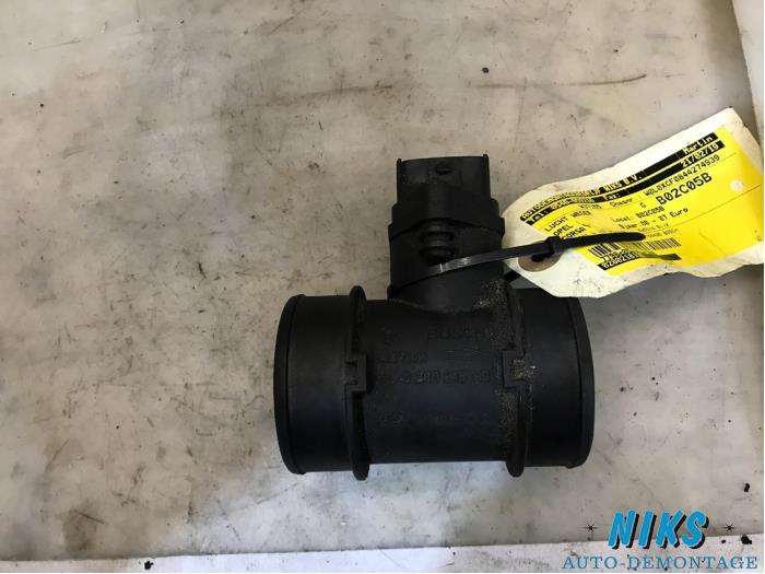 Gebruikte Luchtweger Opel Corsa C (F08/68) 1.4 16V Twin Port Prijs op aanvraag aangeboden door Niks autodemontage