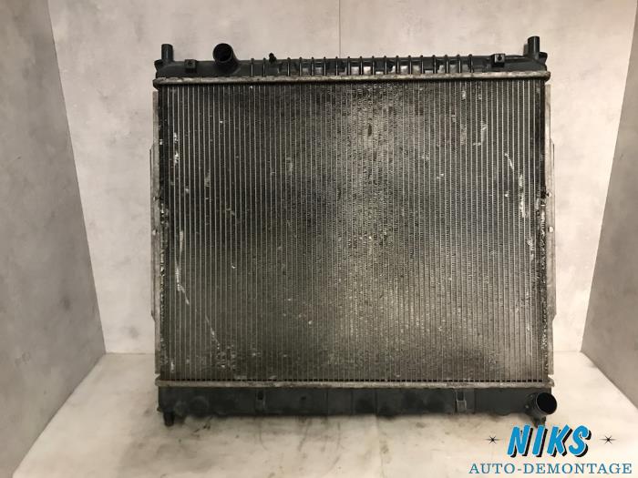 Gebruikte Radiateur Ssang Yong Rexton 2.7 Xdi RX/RJ 270 16V Prijs op aanvraag aangeboden door Niks autodemontage