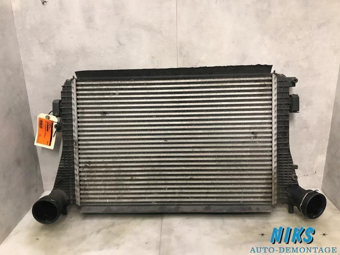 Gebruikte Intercooler Volkswagen Passat Variant (3C5) 2.0 TDI 16V 170 Prijs op aanvraag aangeboden door Niks autodemontage