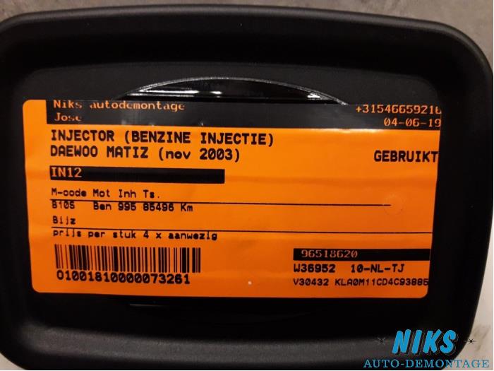 Injector (benzine injectie) van een Daewoo Matiz 1.0 2003