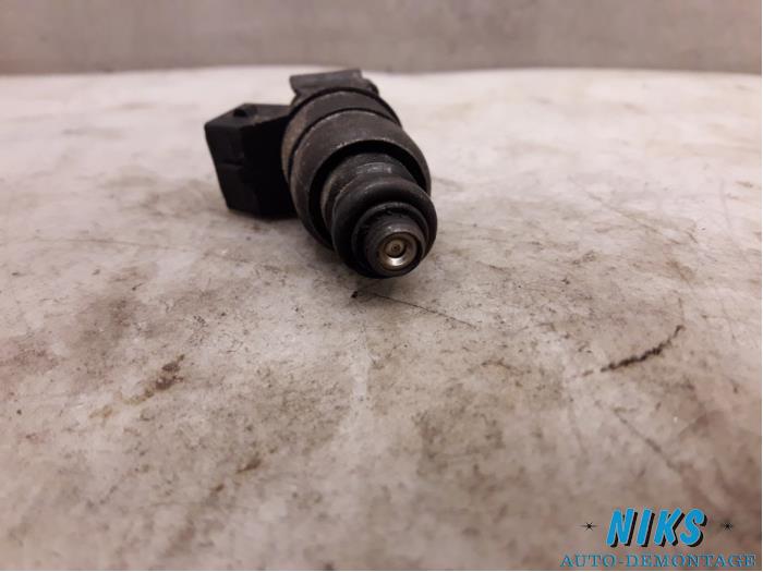 Injector (benzine injectie) van een Daewoo Matiz 1.0 2003