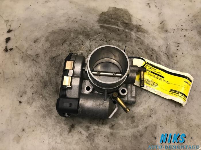 Gebruikte Gasklephuis Volkswagen Lupo (6X1) 1.4 FSi 16V Prijs op aanvraag aangeboden door Niks autodemontage