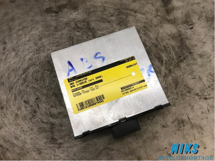 Gebruikte Computer ABS BMW 1 serie (E82) 123d 16V Prijs op aanvraag aangeboden door Niks autodemontage