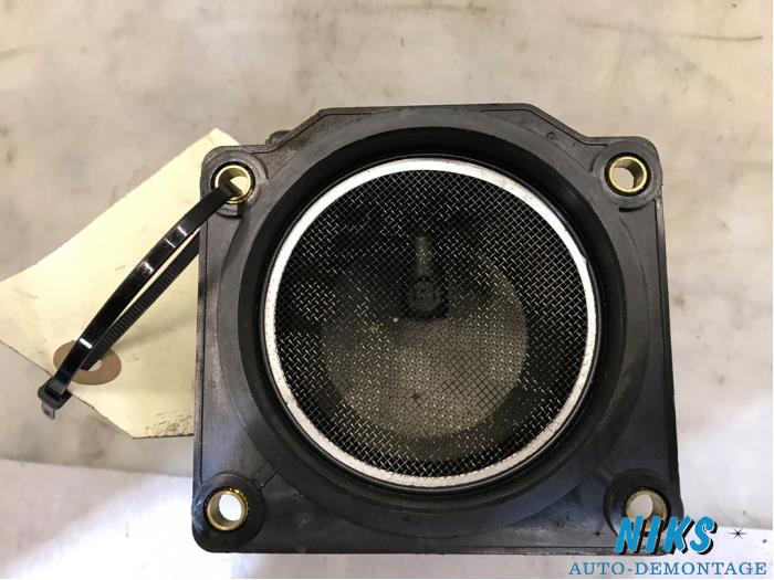 Luchtweger van een Audi A6 Quattro (C5) 2.8 V6 30V 1997