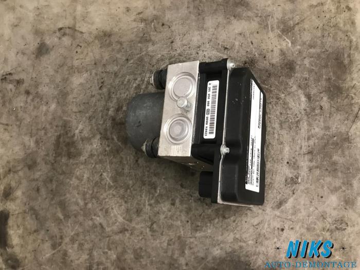 Gebruikte ABS Pomp Hyundai i20 1.2i 16V Prijs op aanvraag aangeboden door Niks autodemontage